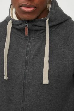 Blend BHSPEEDY - Vetoketjullinen College -VaateMesta kauppa d8ca5d8226734bfaaf04e31884d2c38c